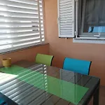 Anja דירה ויר
