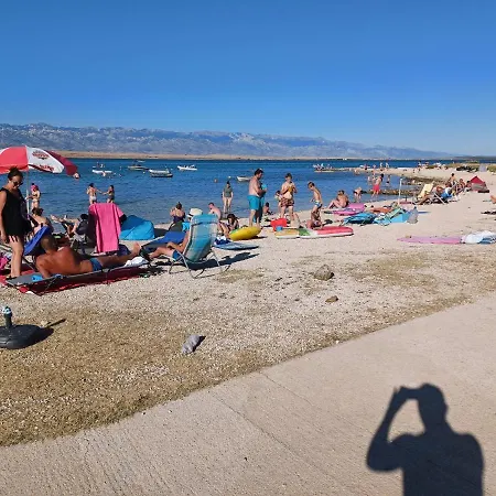 Anja Apartamento Vir