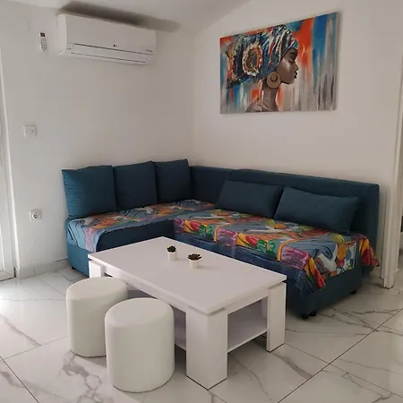 Anja Apartamento Vir