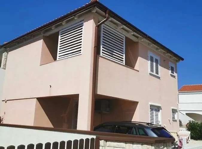 Appartement Anja Vir